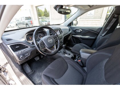 used 2021 Jeep Cherokee car, priced at $27,597