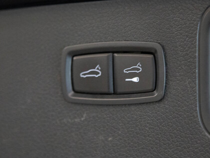 used 2020 Porsche Macan car, priced at $42,900