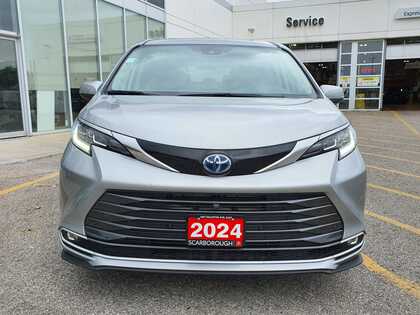 used 2024 Toyota Sienna car, priced at $72,995