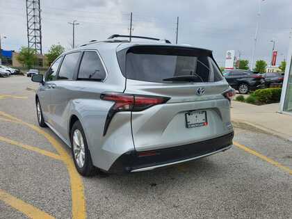 used 2024 Toyota Sienna car, priced at $72,995