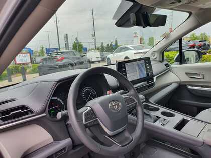 used 2024 Toyota Sienna car, priced at $72,995