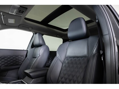 used 2024 Mitsubishi Outlander car, priced at $39,998