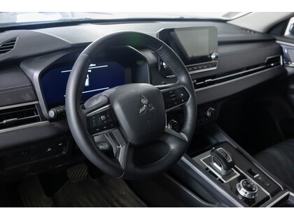 used 2024 Mitsubishi Outlander car, priced at $39,998