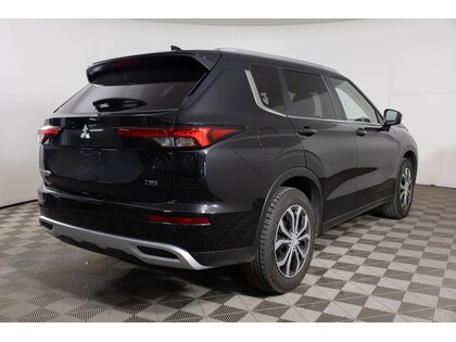 used 2024 Mitsubishi Outlander car, priced at $39,998