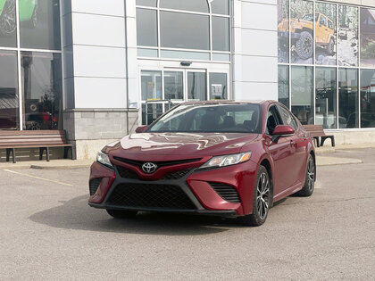 used 2018 Toyota Camry car, priced at $23,621