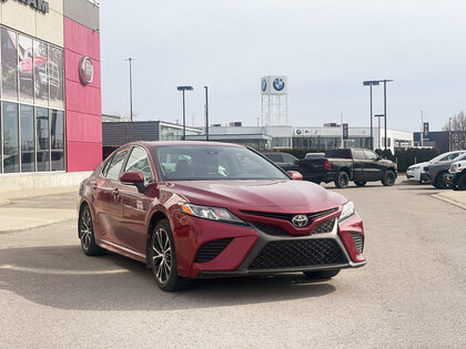 used 2018 Toyota Camry car, priced at $23,621