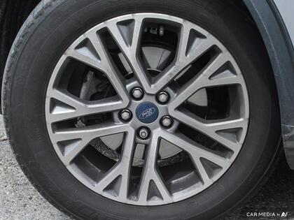 used 2022 Ford Escape car, priced at $27,900