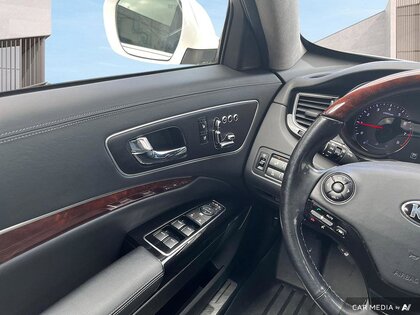 used 2015 Kia K900 car, priced at $19,998