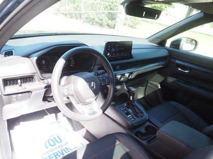 used 2025 Honda CR-V Hybrid car, priced at $46,900