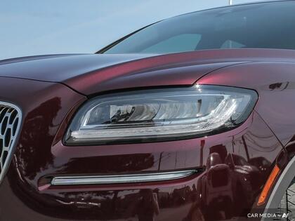 used 2022 Lincoln Nautilus car, priced at $41,900