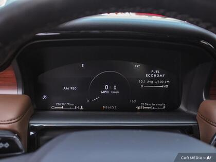 used 2022 Lincoln Nautilus car, priced at $41,900