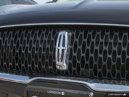 used 2022 Lincoln Nautilus car, priced at $39,500