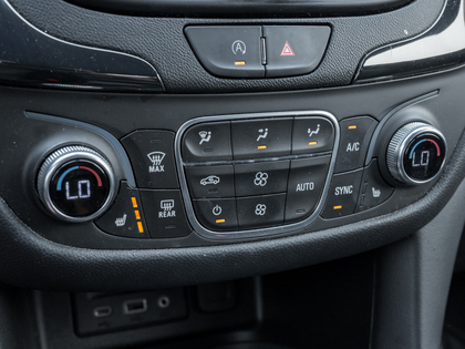 used 2022 Chevrolet Equinox car, priced at $26,993