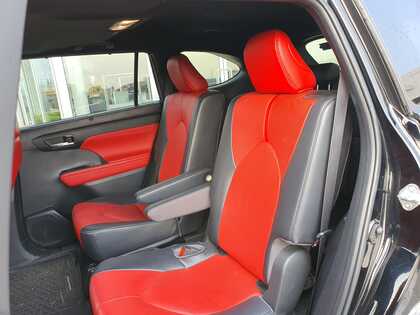 used 2023 Toyota Highlander car, priced at $50,995