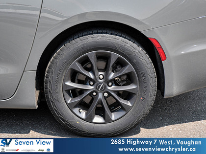 used 2022 Chrysler Pacifica car, priced at $36,510