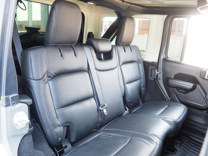 used 2021 Jeep Wrangler car, priced at $37,900