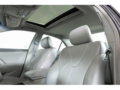 used 2007 Toyota Camry Hybrid car, priced at $7,500
