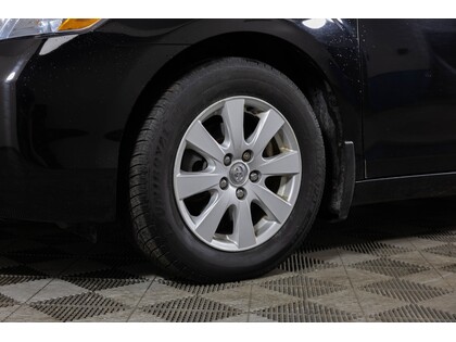 used 2007 Toyota Camry Hybrid car, priced at $7,500