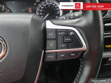 used 2023 Toyota Highlander car, priced at $46,990