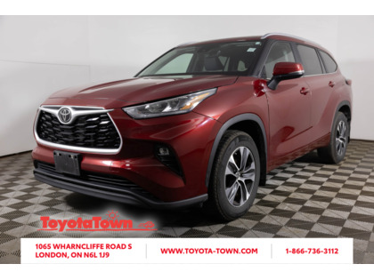 used 2023 Toyota Highlander car, priced at $50,998