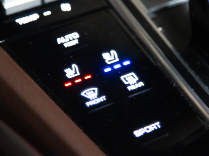 used 2020 Porsche Cayenne car, priced at $62,900