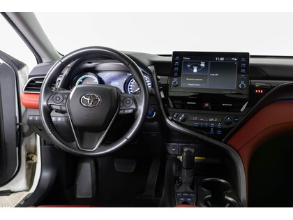 used 2021 Toyota Camry Hybrid car, priced at $32,998