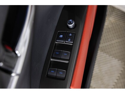 used 2021 Toyota Camry Hybrid car, priced at $32,998