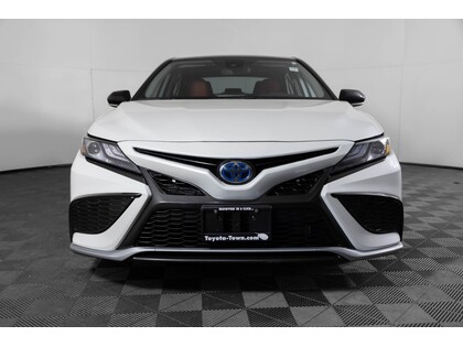 used 2021 Toyota Camry Hybrid car, priced at $32,998