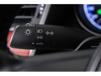 used 2021 Toyota Camry Hybrid car, priced at $32,998