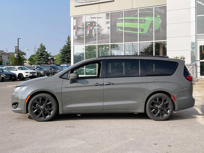 used 2020 Chrysler Pacifica car, priced at $26,710