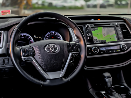 used 2018 Toyota Highlander car, priced at $38,995
