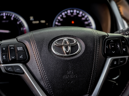 used 2018 Toyota Highlander car, priced at $38,995