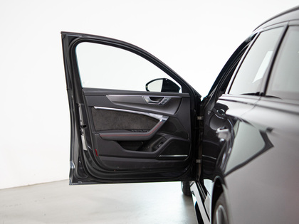 used 2021 Audi RS 6 Avant car, priced at $113,900