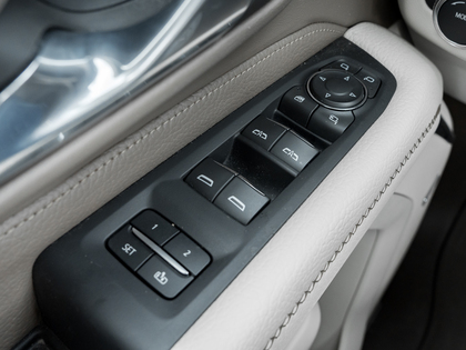 used 2023 GMC Yukon car, priced at $88,993
