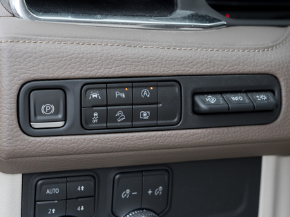 used 2023 GMC Yukon car, priced at $88,993