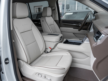 used 2023 GMC Yukon car, priced at $88,993