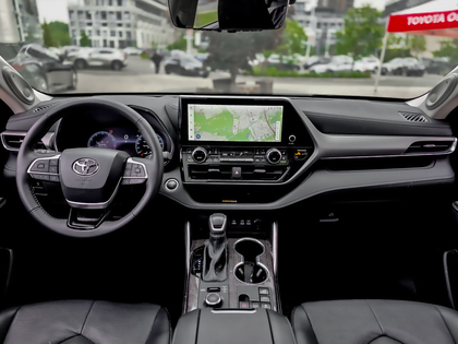 used 2024 Toyota Highlander car, priced at $60,995