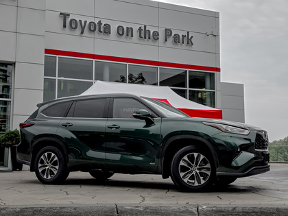 used 2024 Toyota Highlander car, priced at $59,995