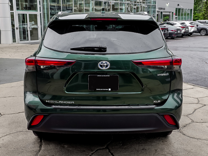 used 2024 Toyota Highlander car, priced at $59,995