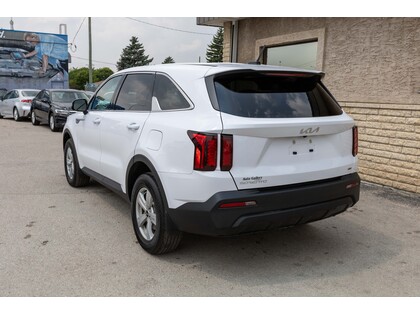 used 2023 Kia Sorento car, priced at $34,988