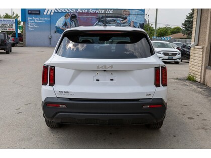 used 2023 Kia Sorento car, priced at $34,988