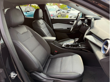 used 2024 Chevrolet Trax car, priced at $27,313