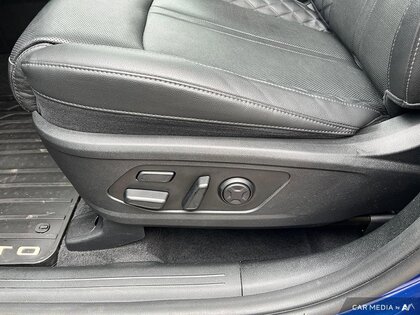 used 2023 Kia Sorento car, priced at $43,942