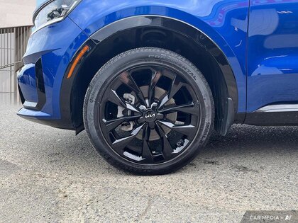 used 2023 Kia Sorento car, priced at $43,942