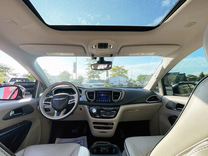 used 2017 Chrysler Pacifica car, priced at $28,320