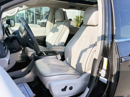 used 2017 Chrysler Pacifica car, priced at $28,320