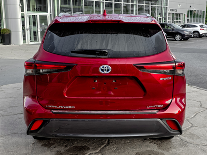 used 2024 Toyota Highlander car, priced at $63,995