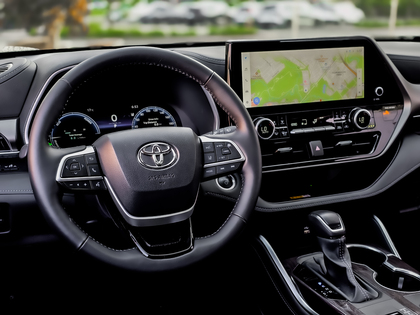 used 2024 Toyota Highlander car, priced at $63,995