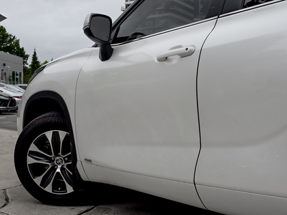 used 2025 Toyota Highlander car, priced at $61,495