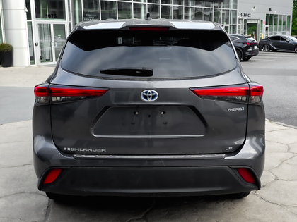 used 2022 Toyota Highlander car, priced at $49,995